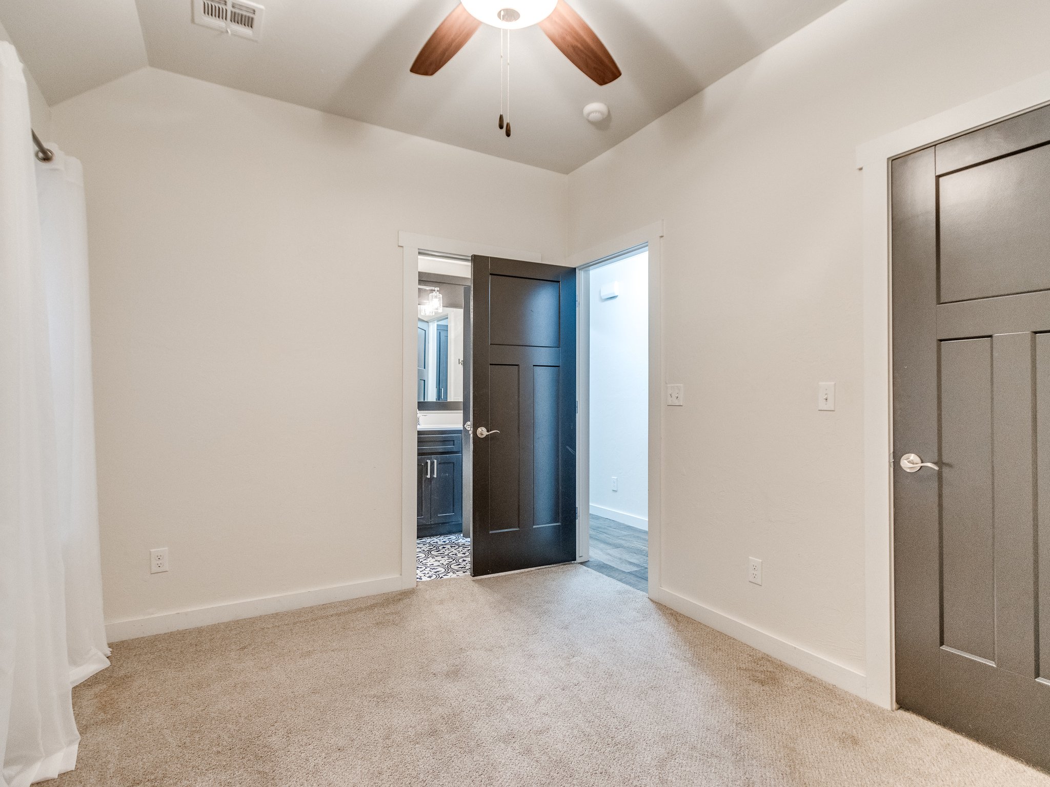 Third Bedroom with en suite bathroom